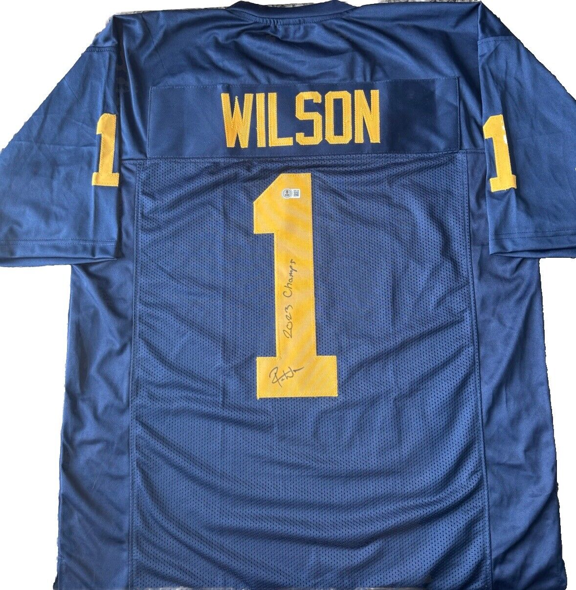 Roman Wilson Signed Jersey (Beckett), Michigan Football 2023 Champs inscription!