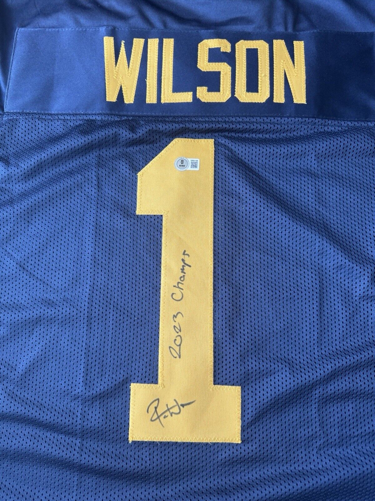 Roman Wilson Signed Jersey (Beckett), Michigan Football 2023 Champs inscription!