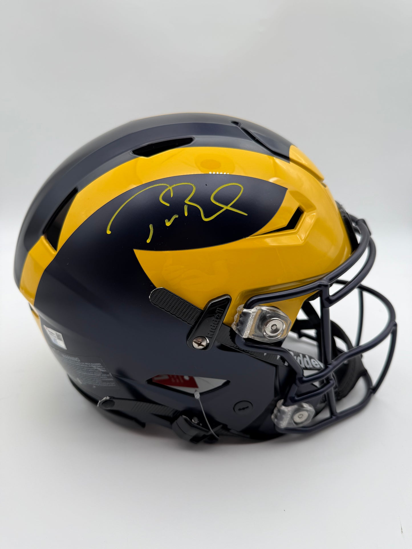 TOM BRADY AUTOGRAPHED UNIVERSITY OF MICHIGAN SPEEDFLEX AUTHENTIC FULL SIZE HELMET