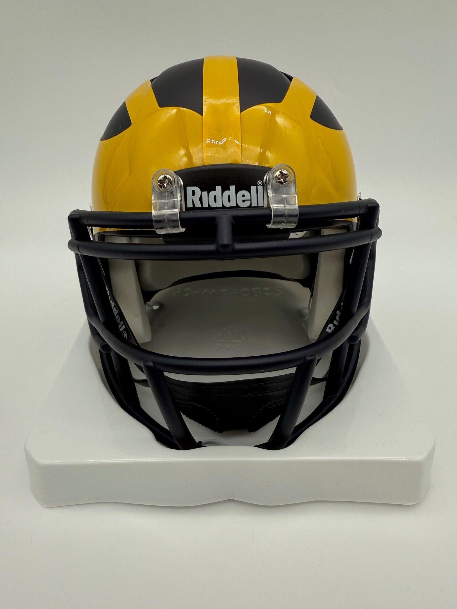 Anthony “A-Train” Thomas Autographed Michigan Wolverines Mini Football Helmet JSA CoA Anthony “A-Train” Thomas Autographed Michigan Wolverines Mini Football Helmet JSA CoA